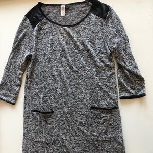 Black/Grey Tunic Top from boutique on Nantucket
